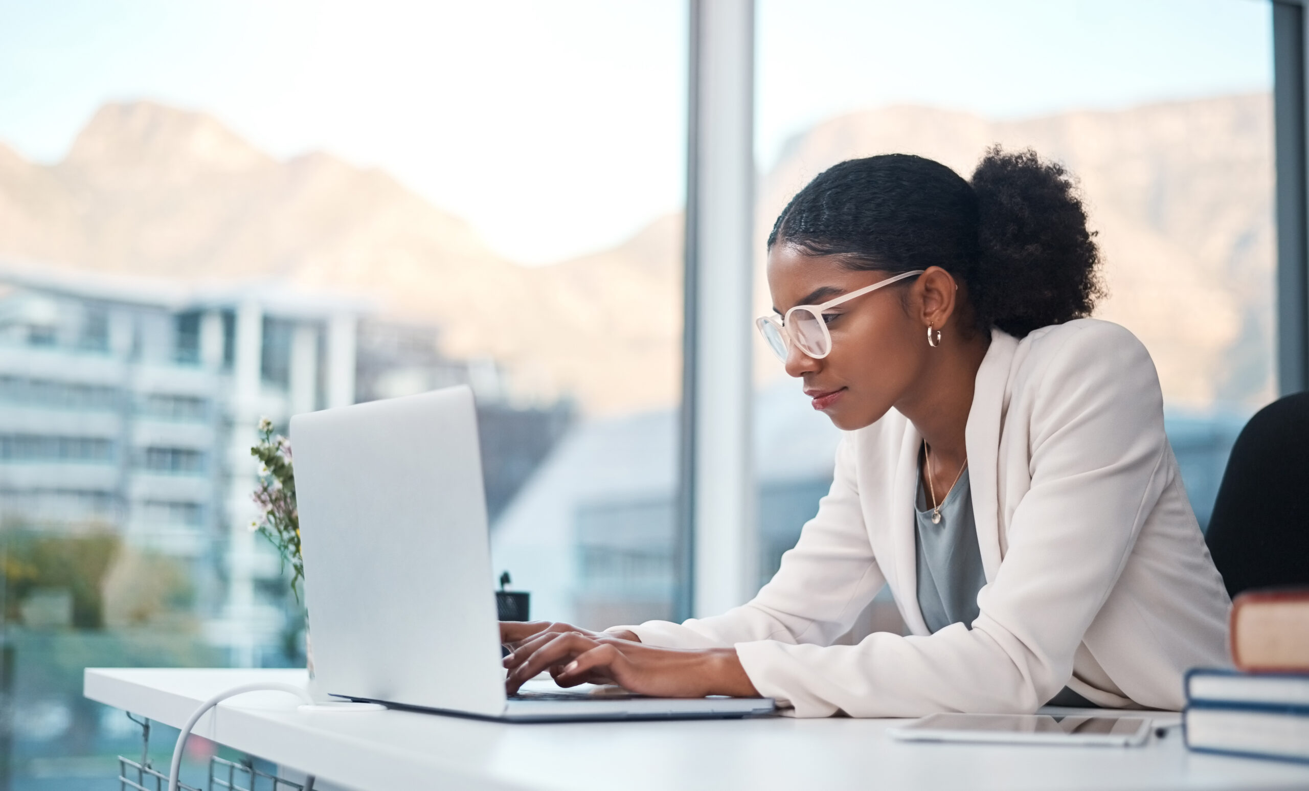 ACD Agents 5 Ways to Fill Silence Without Sounding Awkward