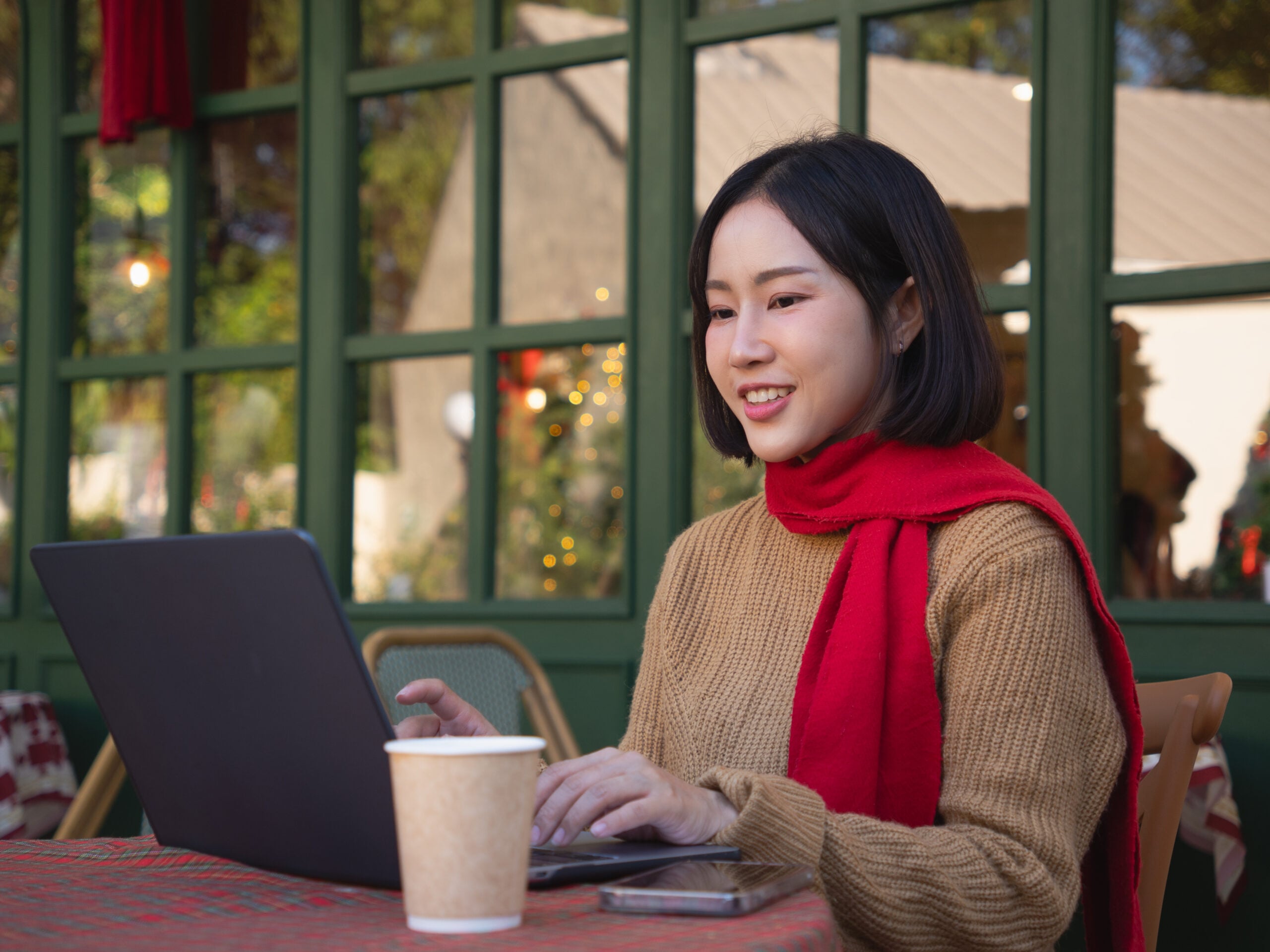 ACD-Agents-How Seasonal Campaigns Affect Customer Interactions